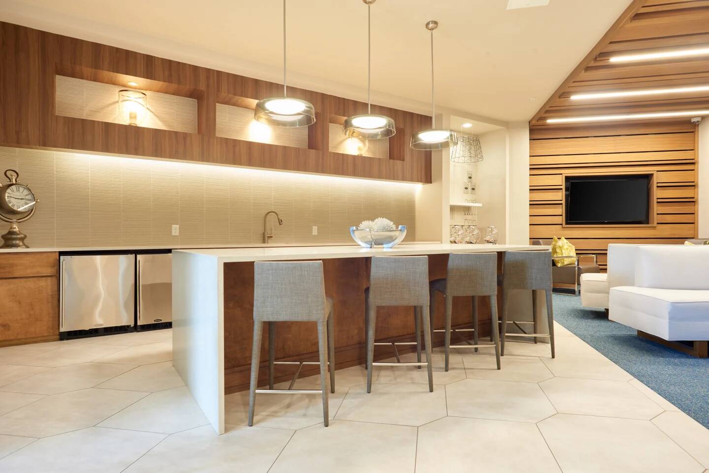 Elliston Suites | Quaint 2BR + Kitchen