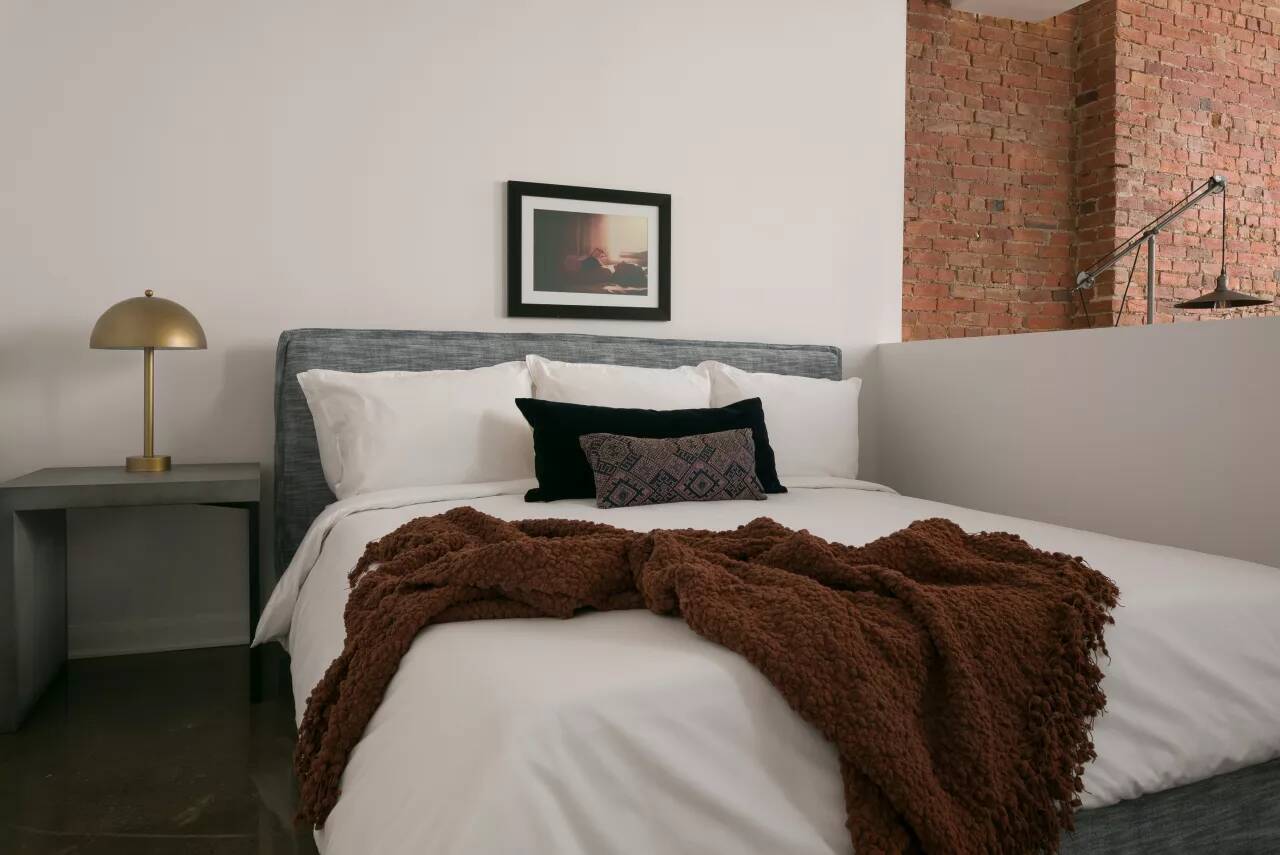 State Street | Airy Studio + Kitchen