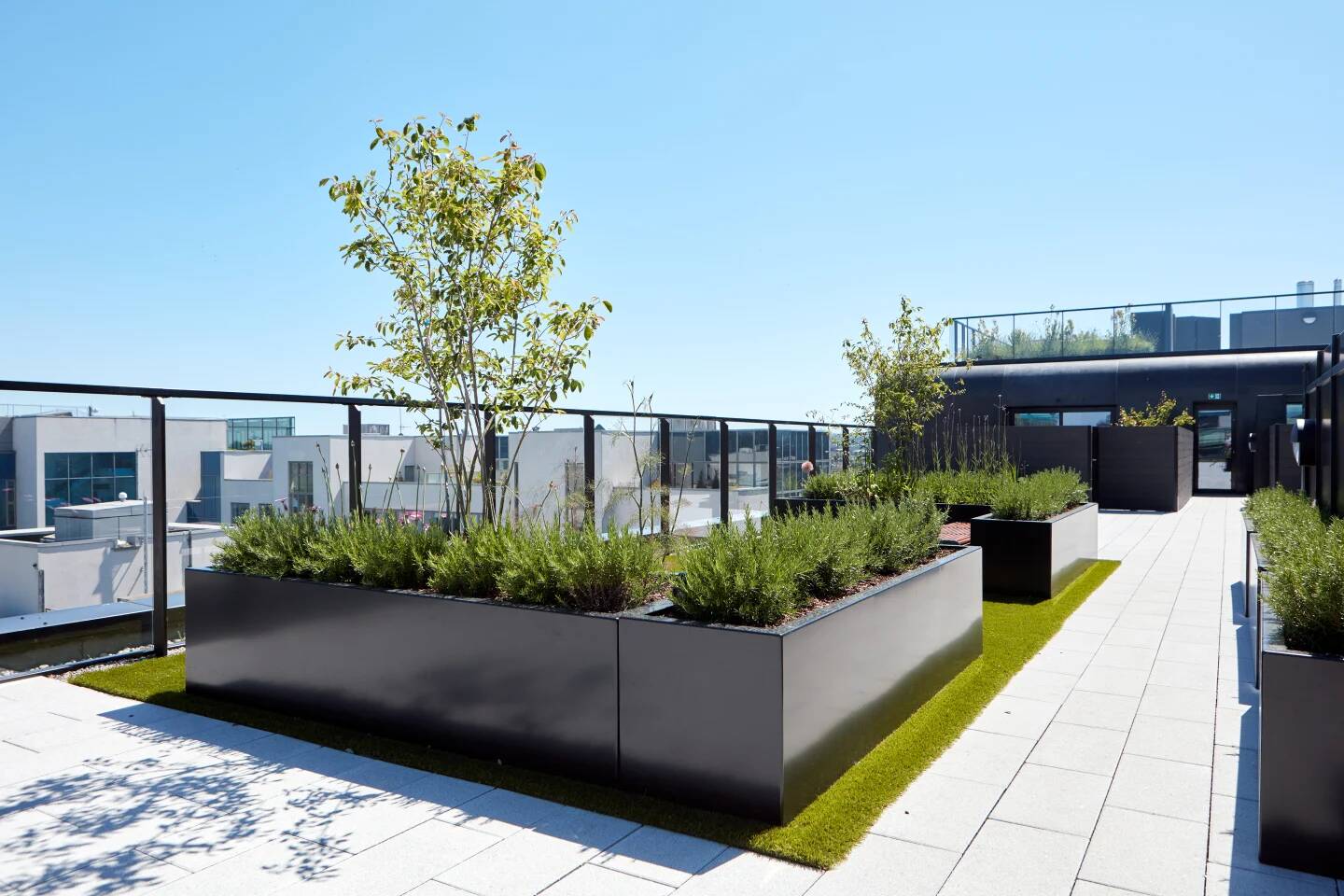 The Earnest | Ideal 1BR + Balcony